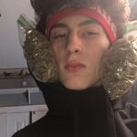 yellowb33 - instagram username