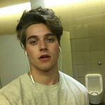 troyparkerx - instagram username