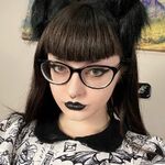 Lilou - twitter username