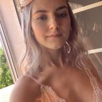 Sarah Adams - twitter username