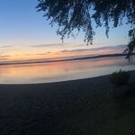 Liz Manjourides - instagram username