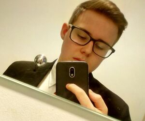 Heythere12211