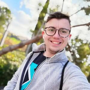 adriian94