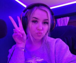 Alika rose