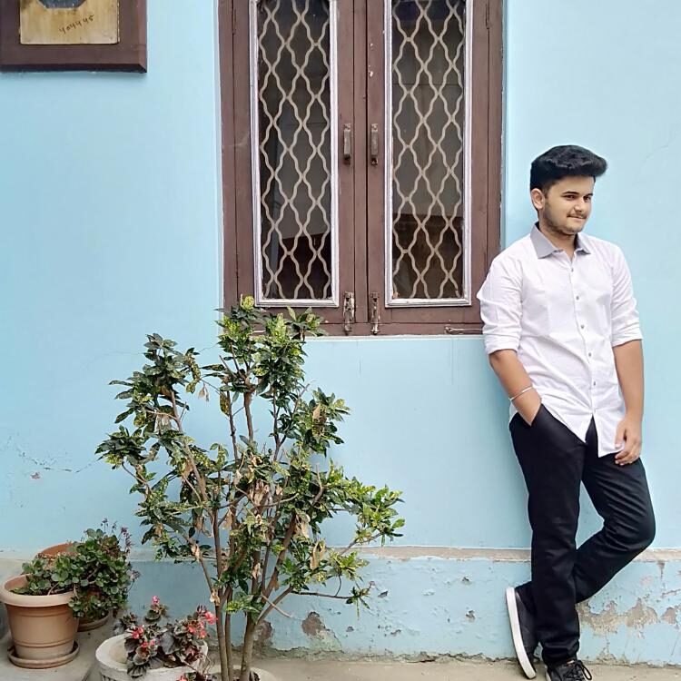 Foto de perfil de Varun