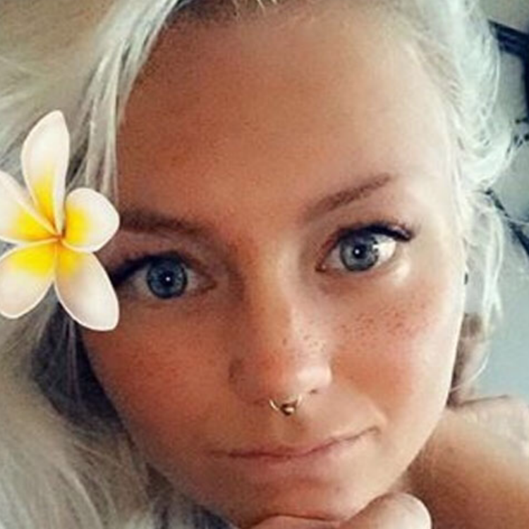 Foto de perfil de Angelicaaa-95