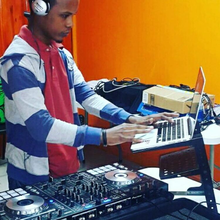 Foto de perfil de Reuel_seunarine