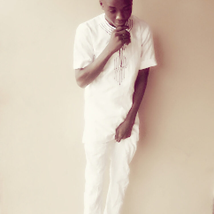 Foto de perfil de azeez ayomide