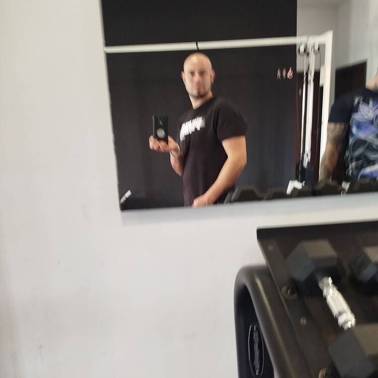 Foto de perfil de Adrian