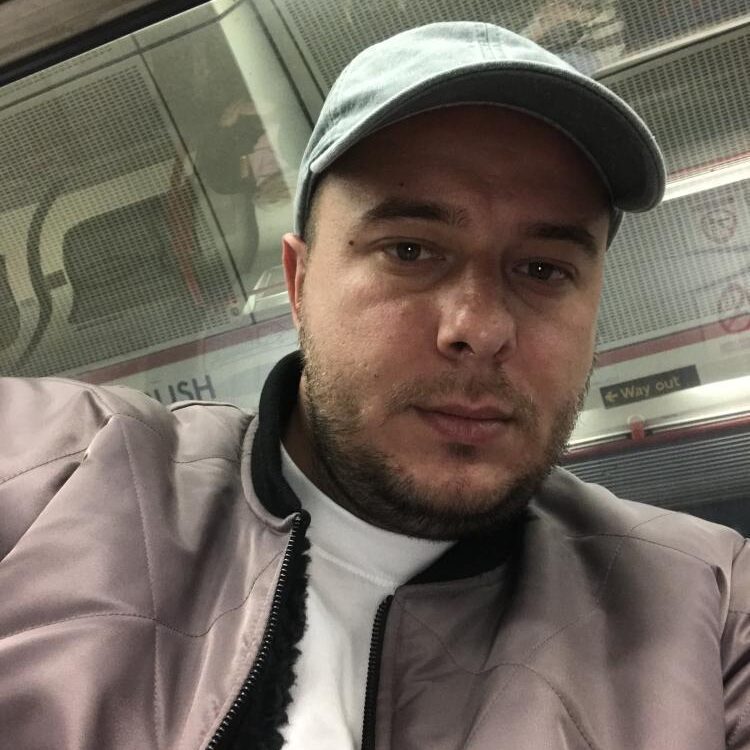 Foto de perfil de Vvllaaddoo