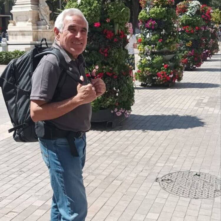 Foto de perfil de MANOLO