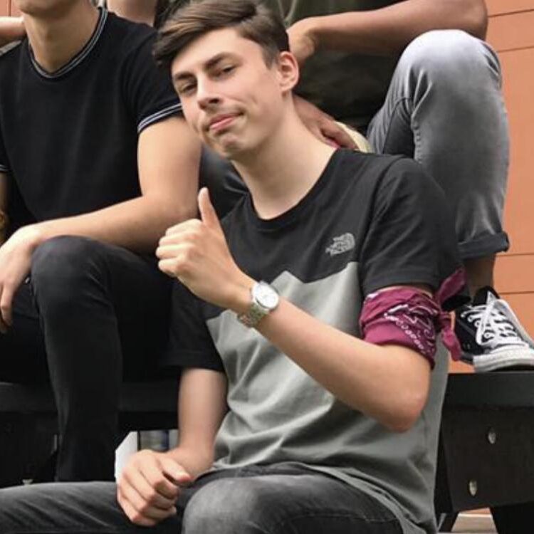 Foto de perfil de Lvr930101