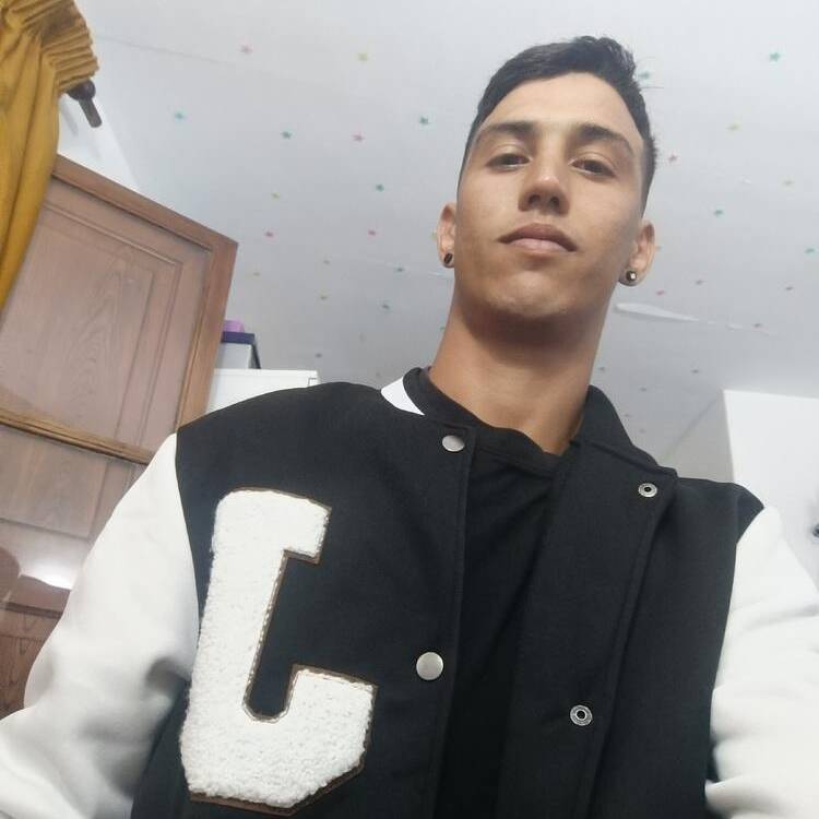 Foto de perfil de Yanis