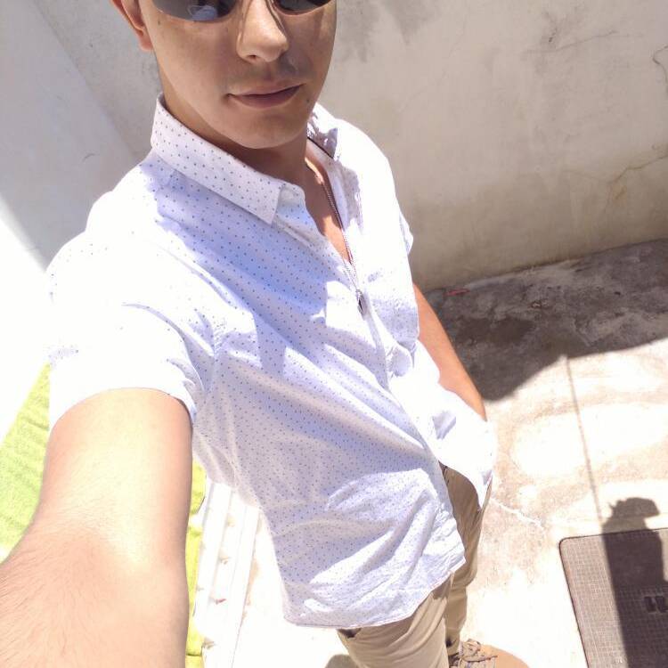 Foto de perfil de Alejandr0y0