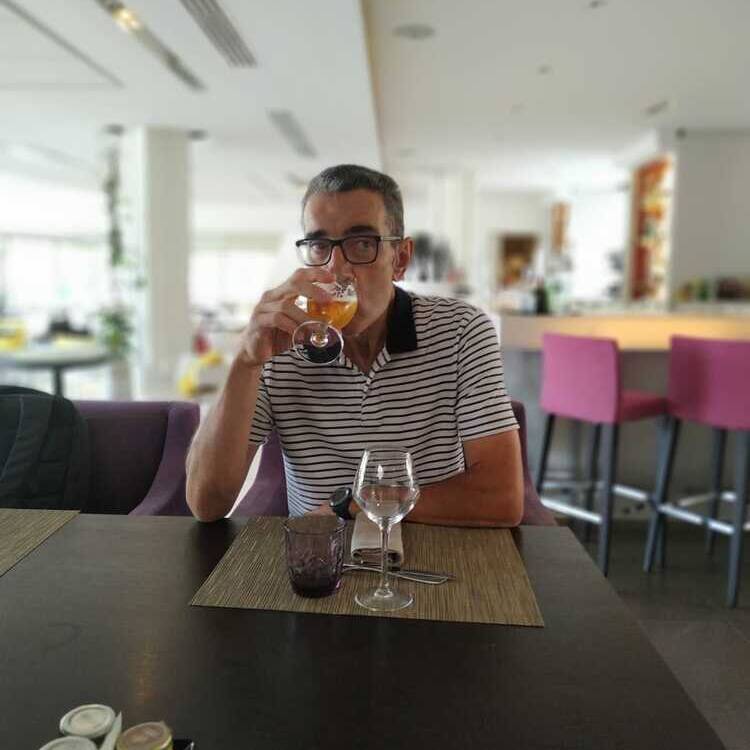 Foto de perfil de Víctor
