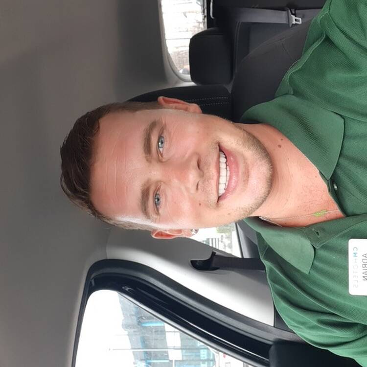Foto de perfil de Adrián