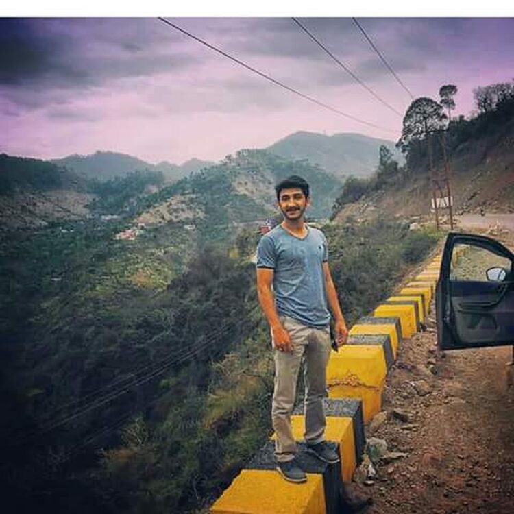 Foto de perfil de Hemant