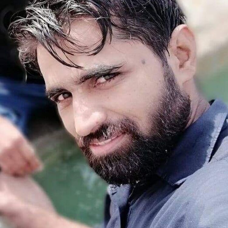 Foto de perfil de Malik Asmat Ullah Jhujh