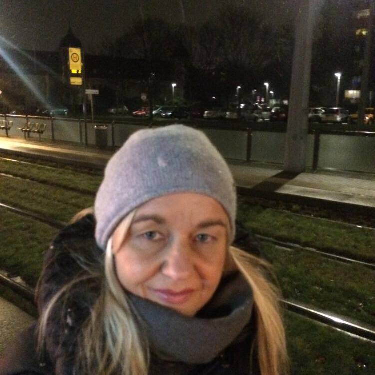 Foto de perfil de SYLVIA