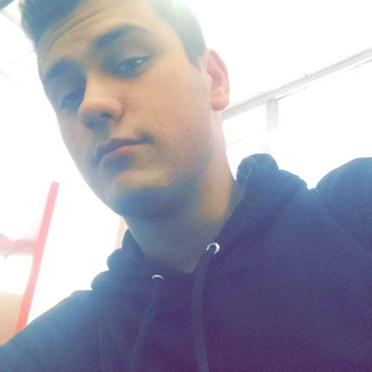 Foto de perfil de Steven_Tackett125