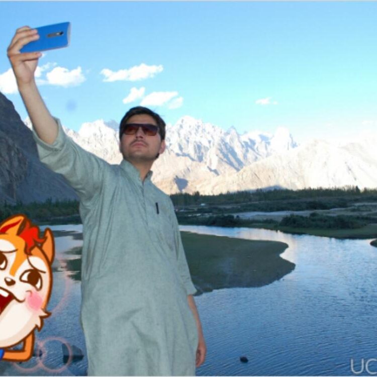 Foto de perfil de Mujtaba