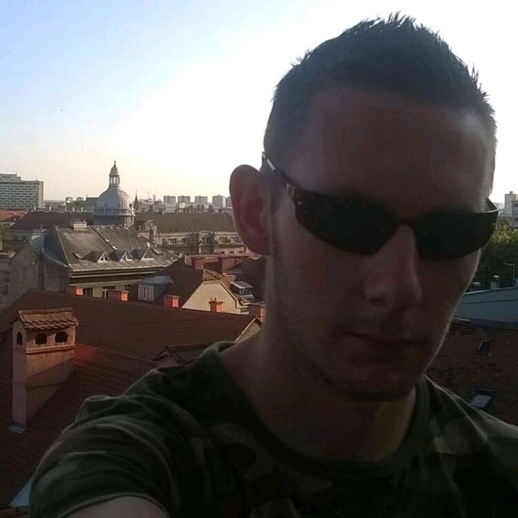 Foto de perfil de Riky_Balkan