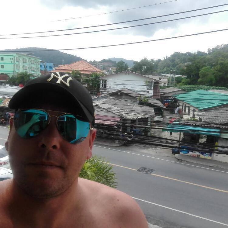 Foto de perfil de Lou Pol