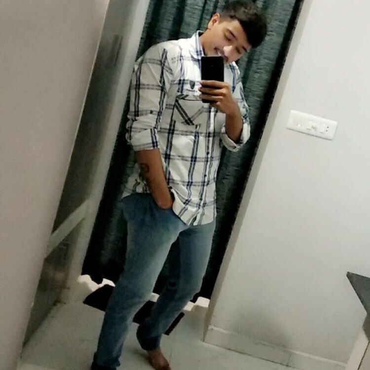 Foto de perfil de Dishank Jethva