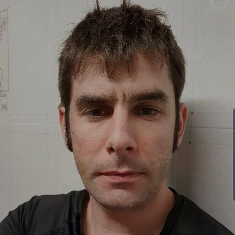 Foto de perfil de Adrian