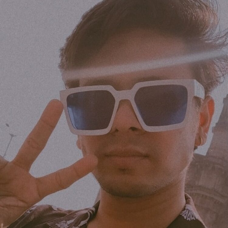 Foto de perfil de Viraj Tomar