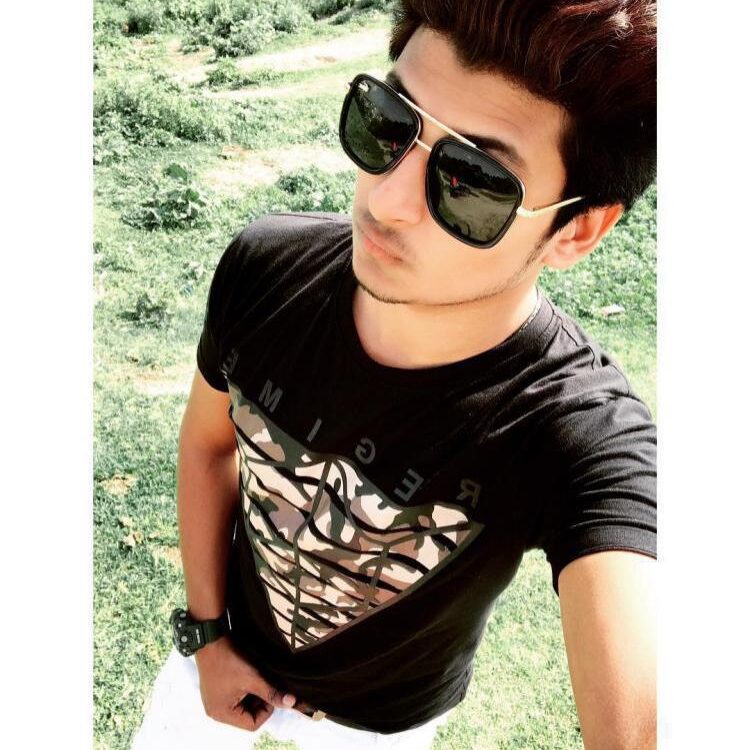 Foto de perfil de Anuj tripathi