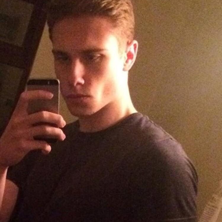 Foto de perfil de Simon