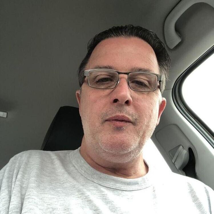 Foto de perfil de James