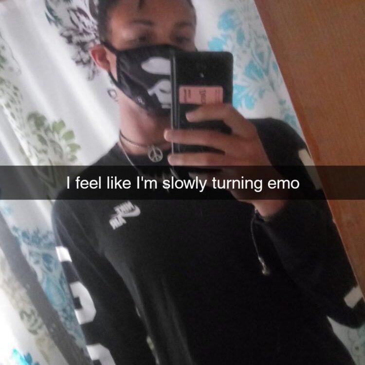 Foto de perfil de Basicallyimaghost