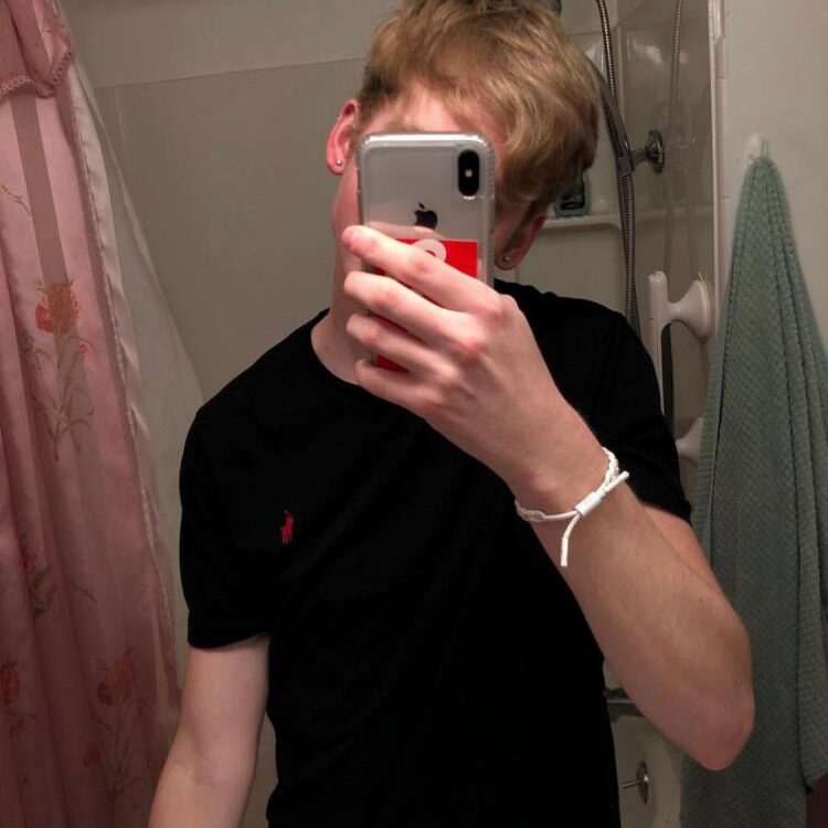 Foto de perfil de Carl200113