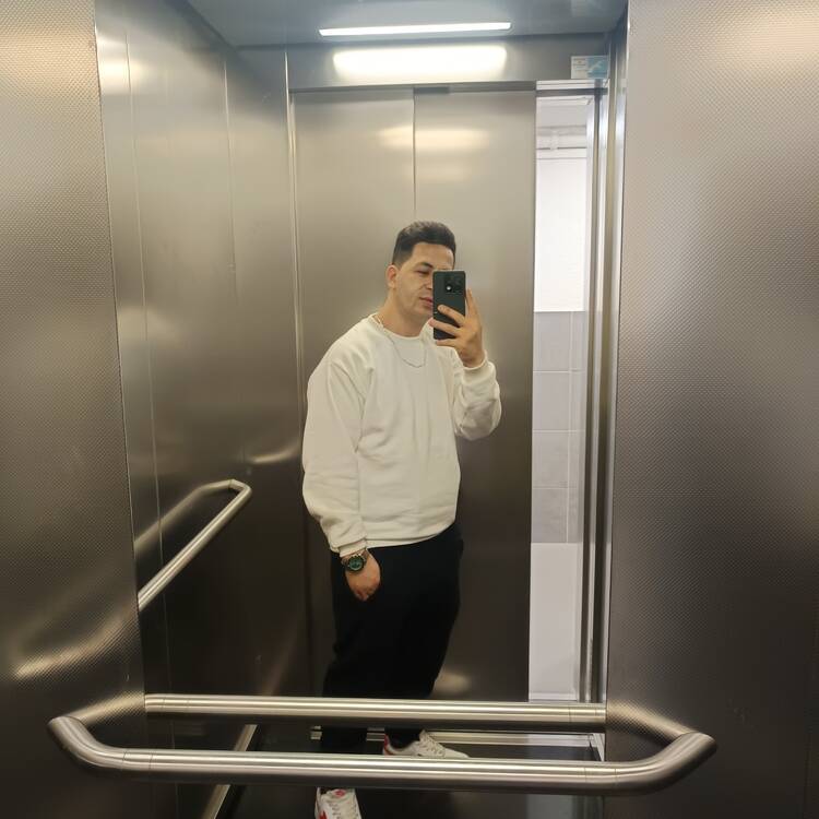 Foto de perfil de Zakaria