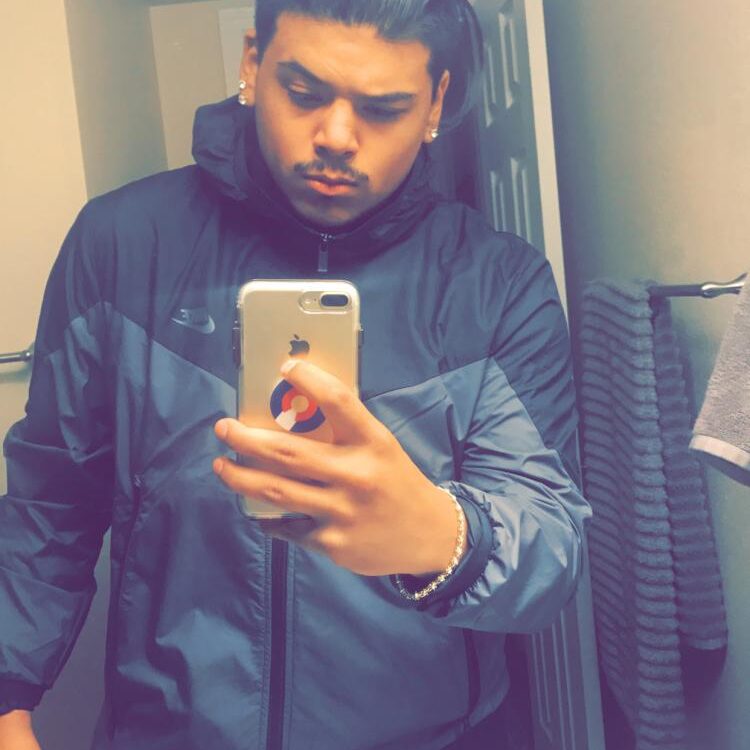 Foto de perfil de ElijahT30