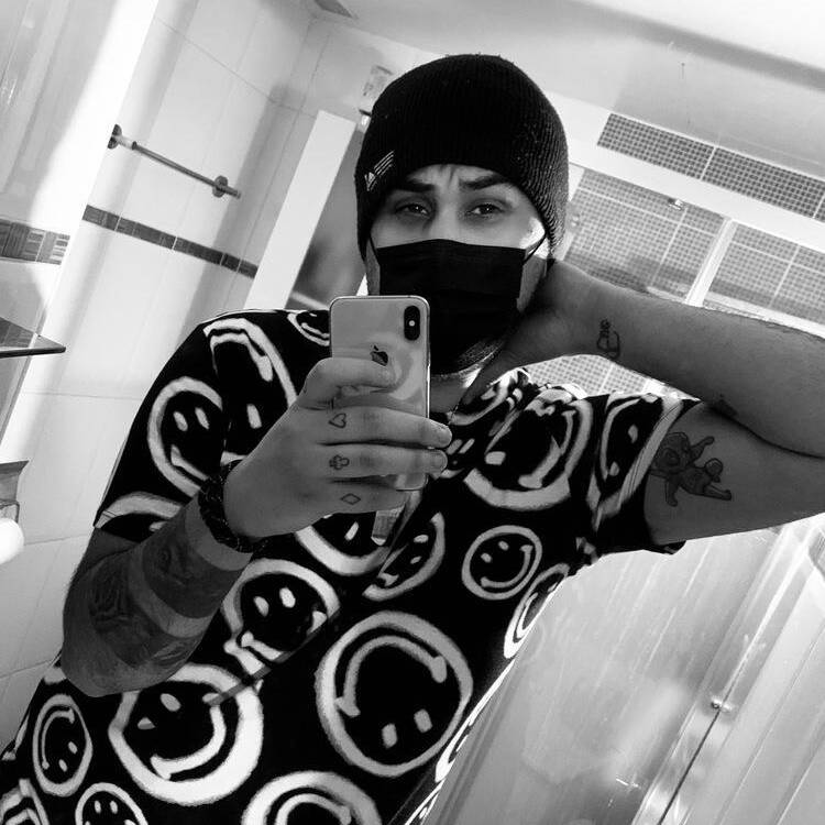 Foto de perfil de Sergio insta s.s.z.twofeet.z.s.s