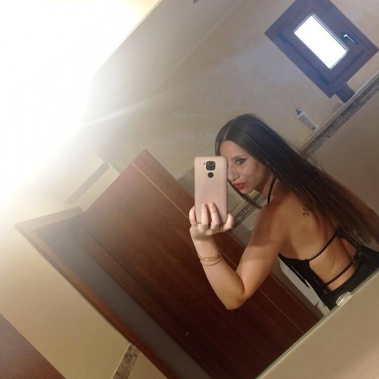Foto de perfil de LAURA